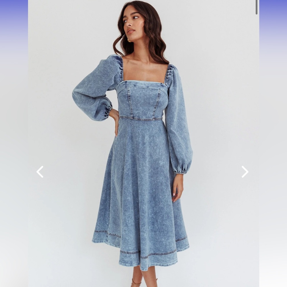 Selfie Leslie Jeanie Long Sleeve Midi Dress Denim Blue × 1